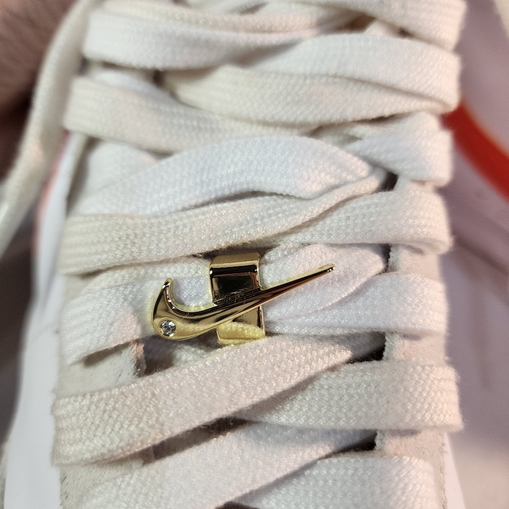 Nike Women's Blazer Mid '77 SE "First Use" Sneakers White&Orange Colorway Size 8 - Picture 10 of 10